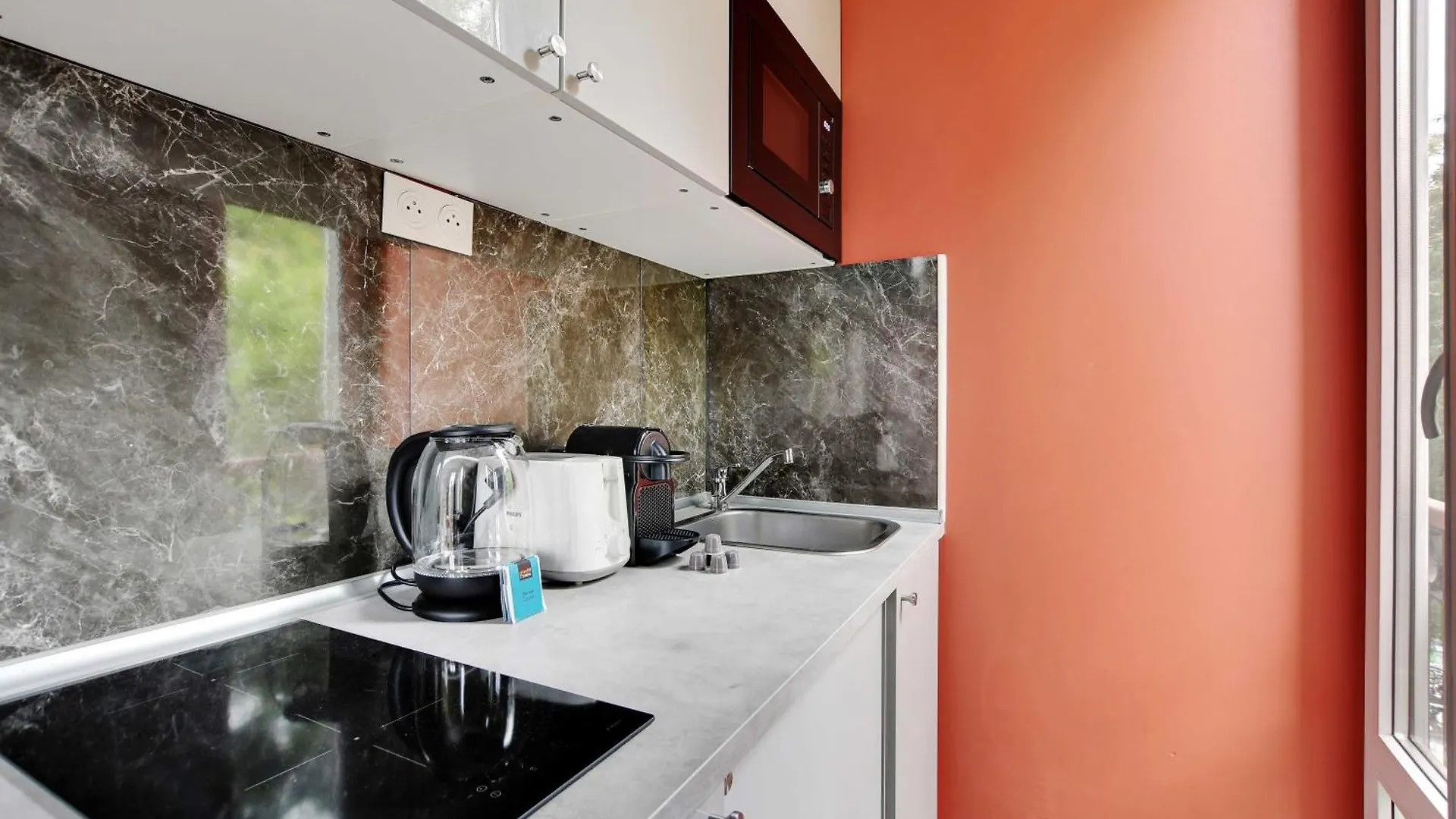 Apartment Peaceful Studio - 2P - Near The Canal Saint-Martin Paris