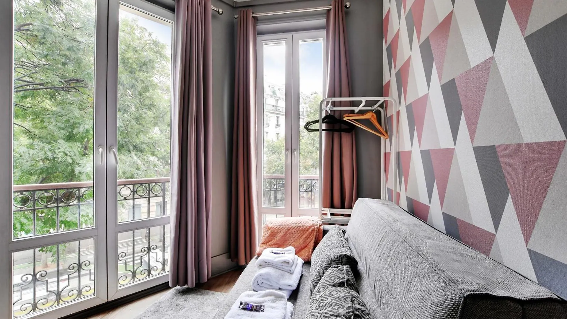 Peaceful Studio - 2P - Near The Canal Saint-Martin Paris France