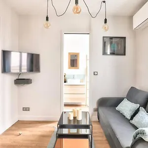 Cozy And Practical In The 10th Arrondissement Paris